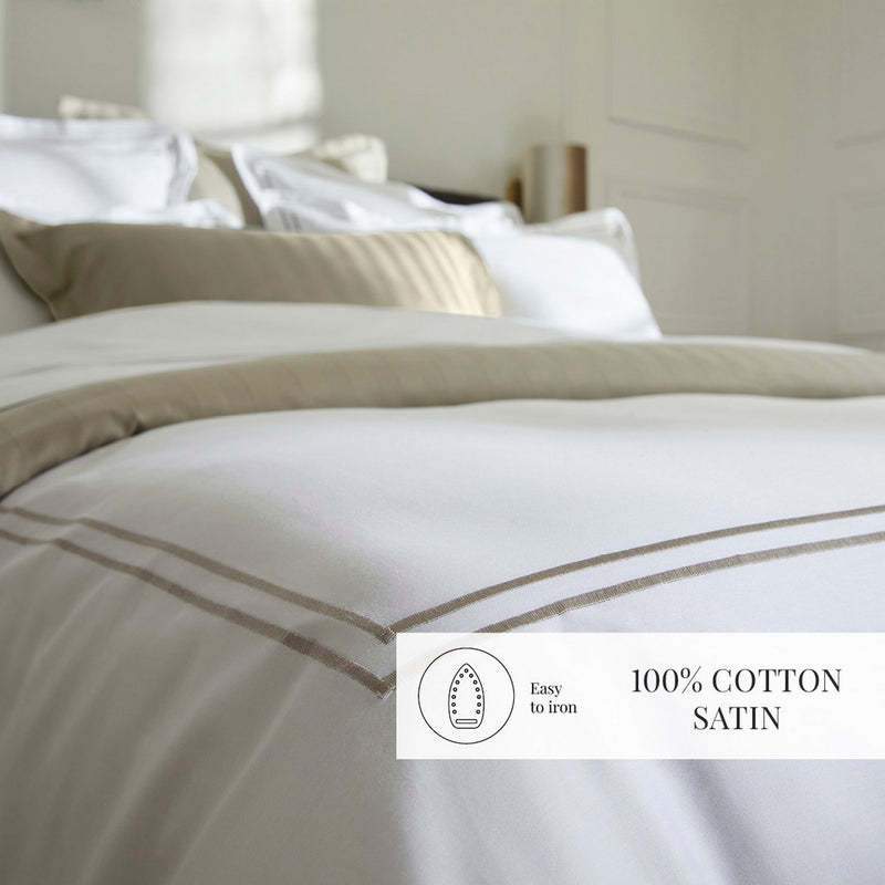 Paris - Housse De Couette + Taie D'Oreiller - Satin De Coton - Taupe / Blanc
