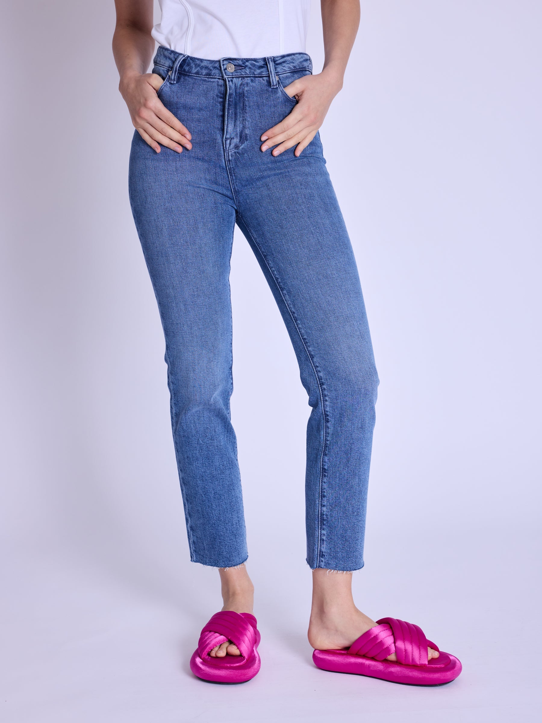 Berenice - Slim Jean - Medium-Blue-Denim