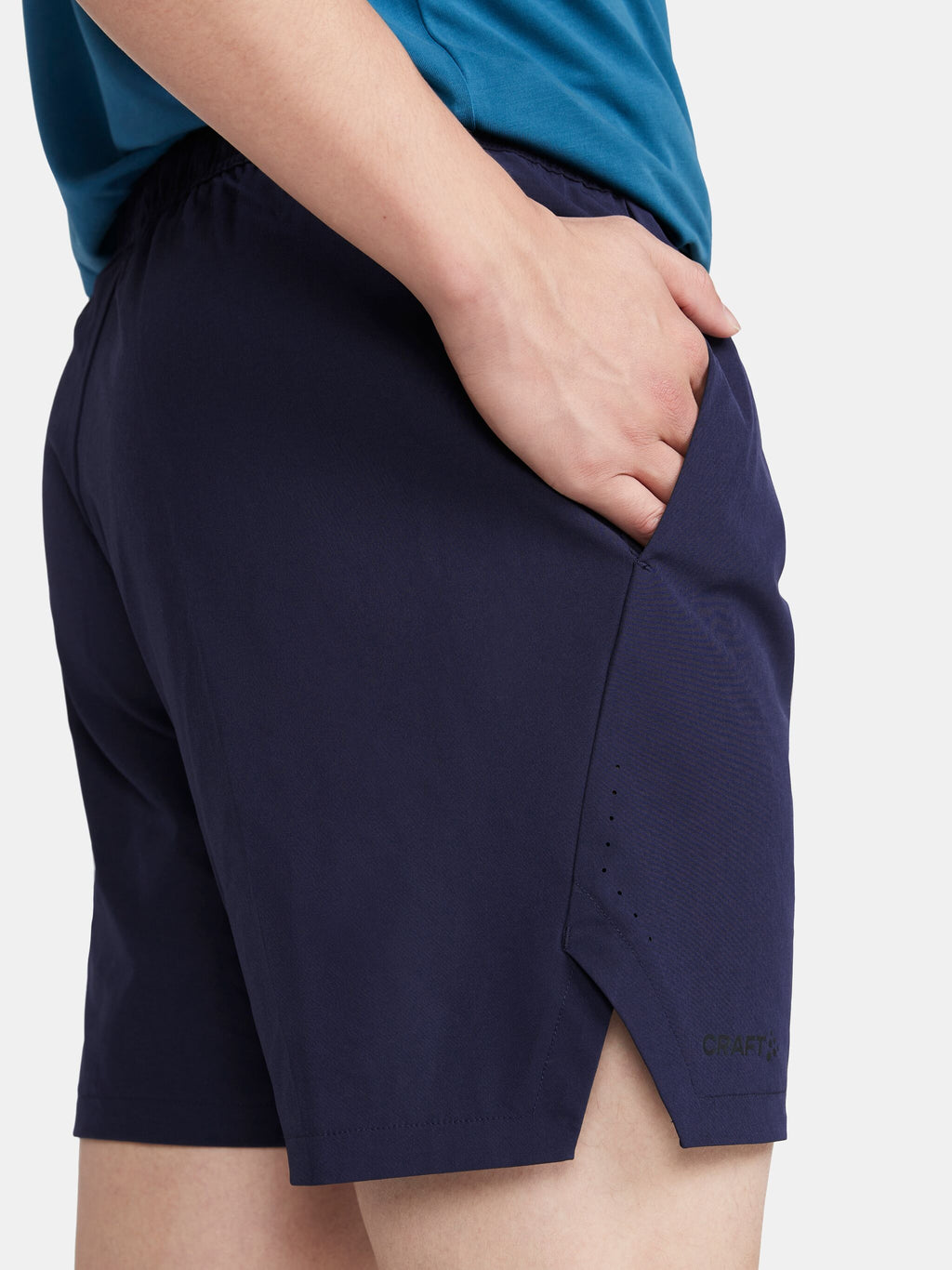 Adv Essence Woven 6" Shorts - Men