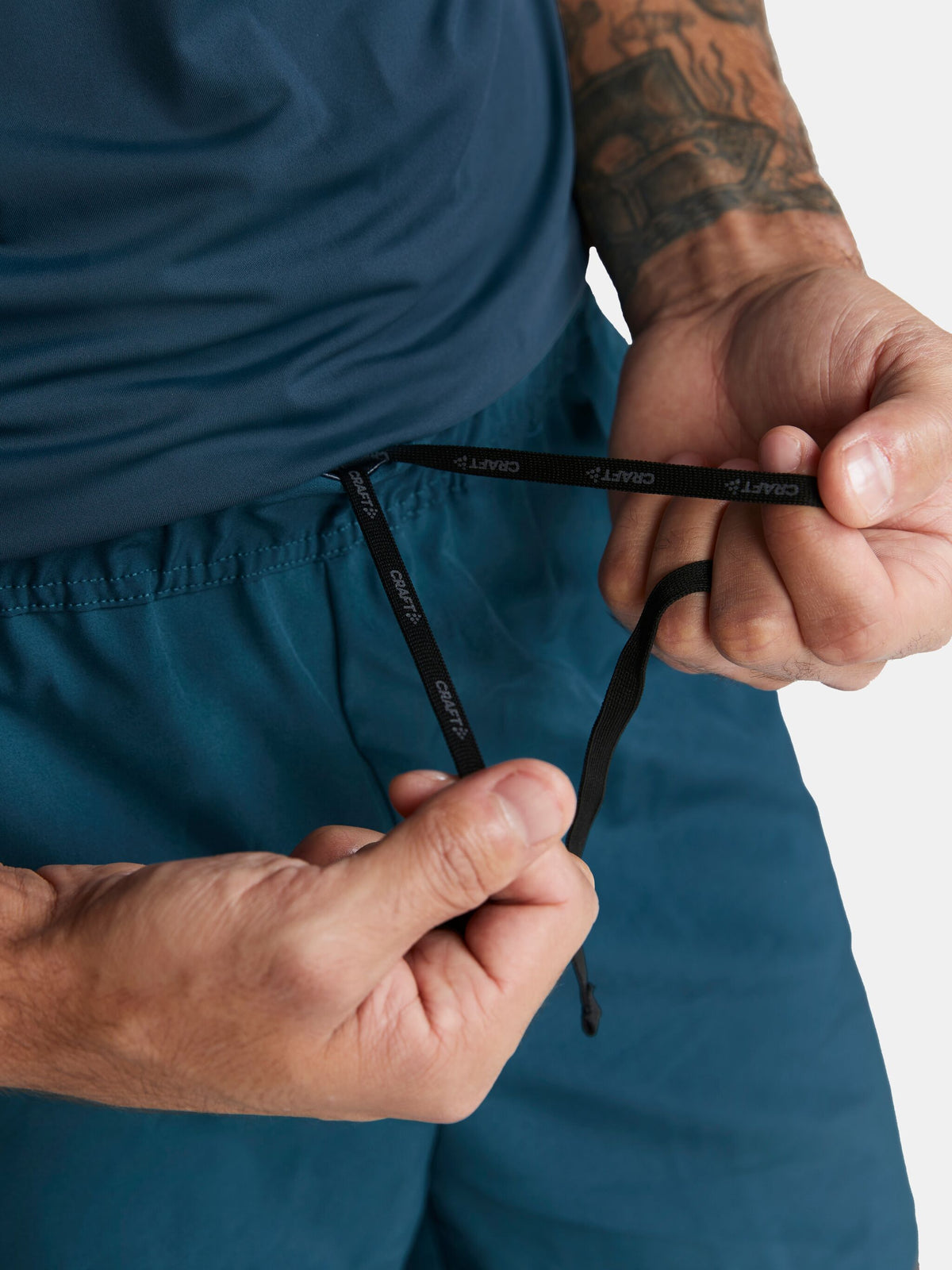 Woven 6" Adv Essence Shorts - Men