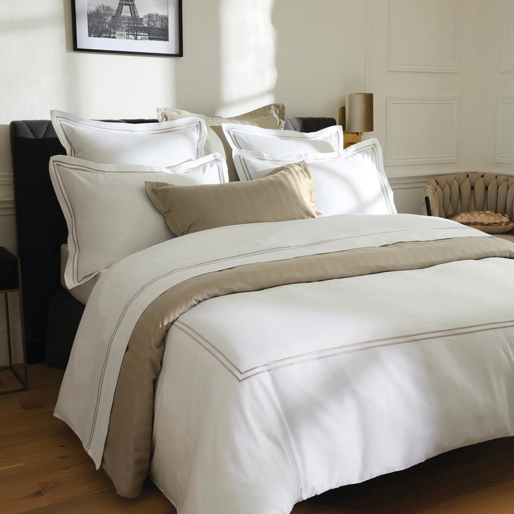 Housse De Couette + Taie D'Oreiller Satin De Coton - Antibes - Taupe / Blanc