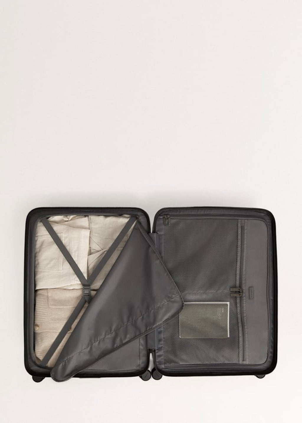 Luggage Studio - Luggage Studio - Hard-Shell Polycarbonate Suitcase - Size M - Black