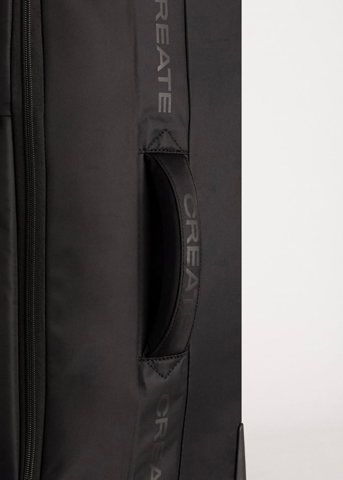 Luggage Studio Soft - Soft Suitcase - Size M - Black