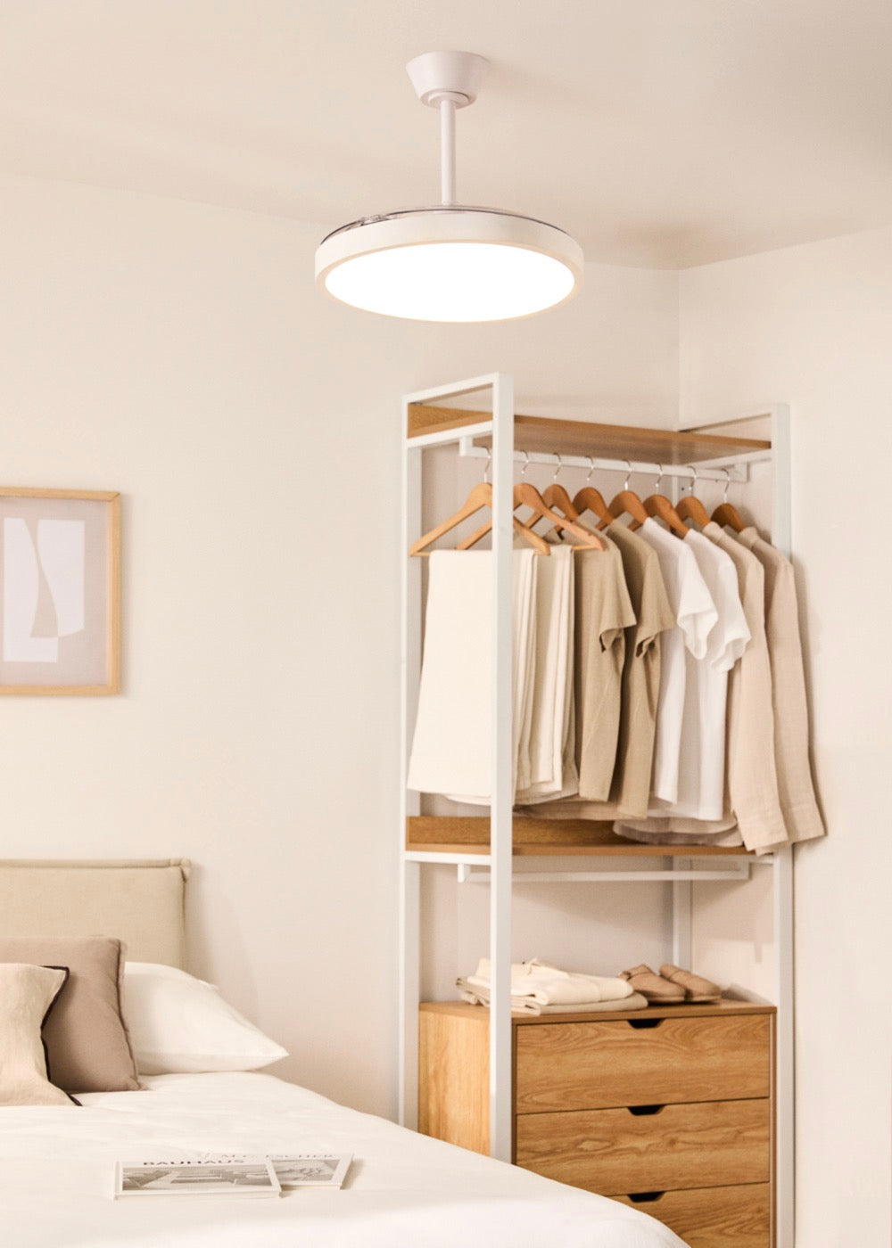 Wind Clear Studio - Ventilateur De Plafond 40W Silencieux Avec Pales Rétractables Et Lumière Led - Blanc