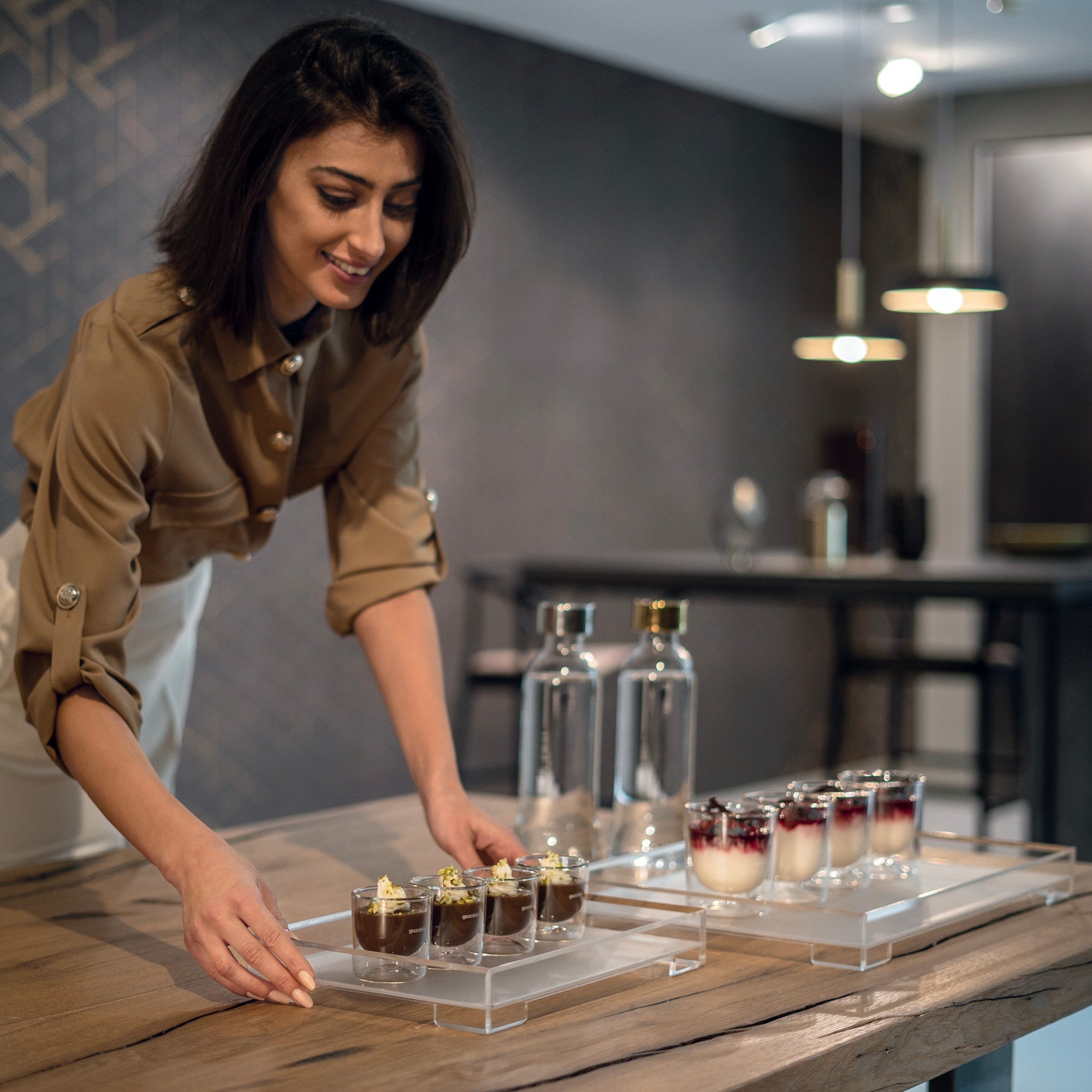 Essence - M Tray