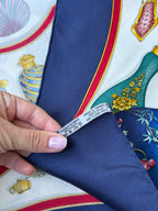 Hermès scarf – Flacons model