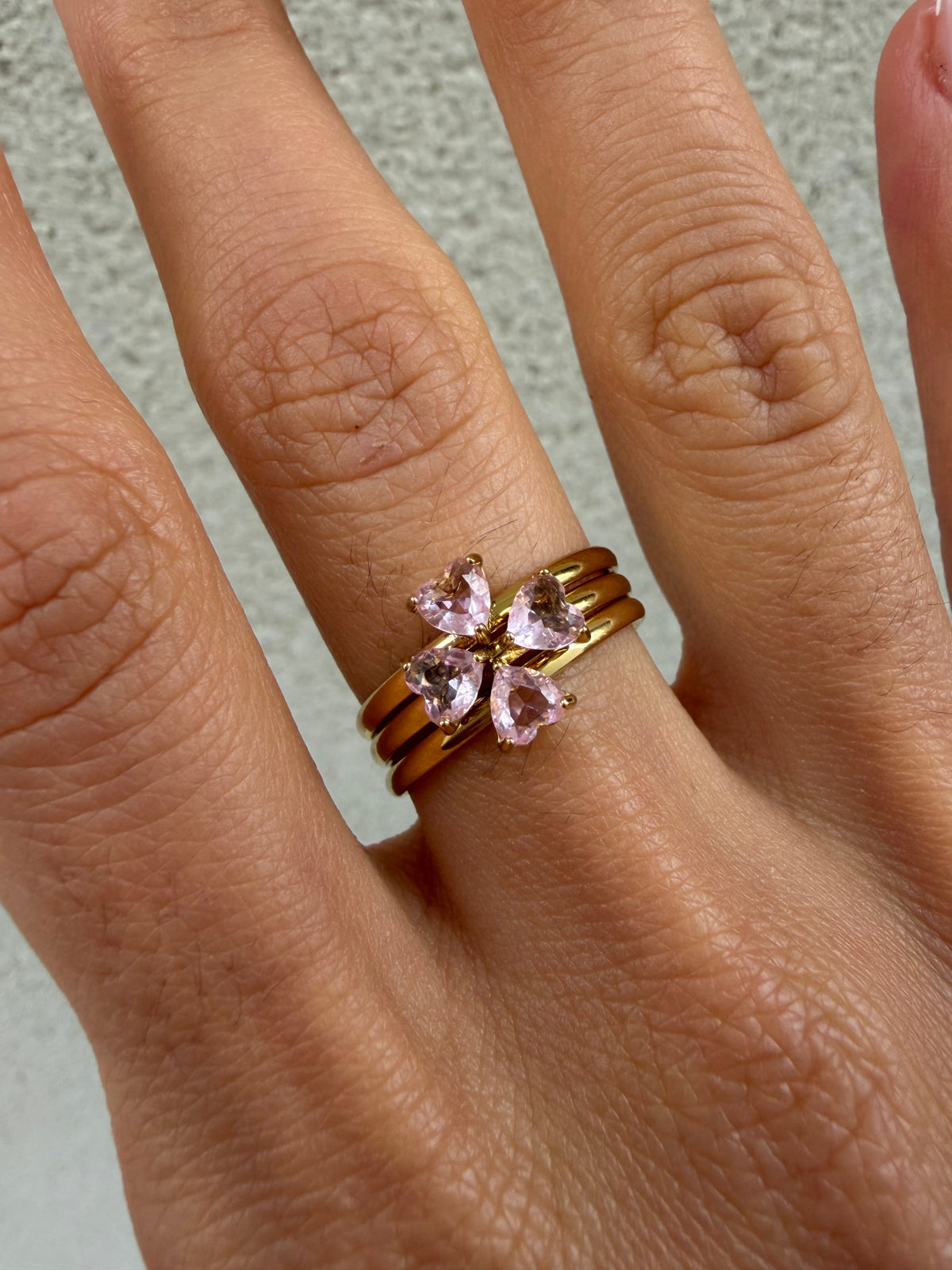 Clover Ring