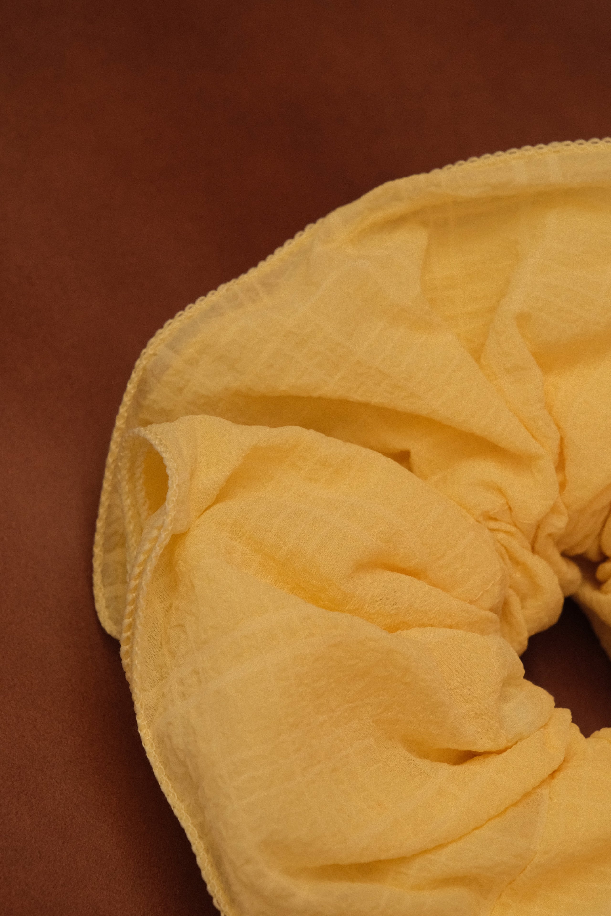 Maxi chouchou froufrou jaune