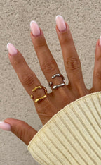Anello a uncino