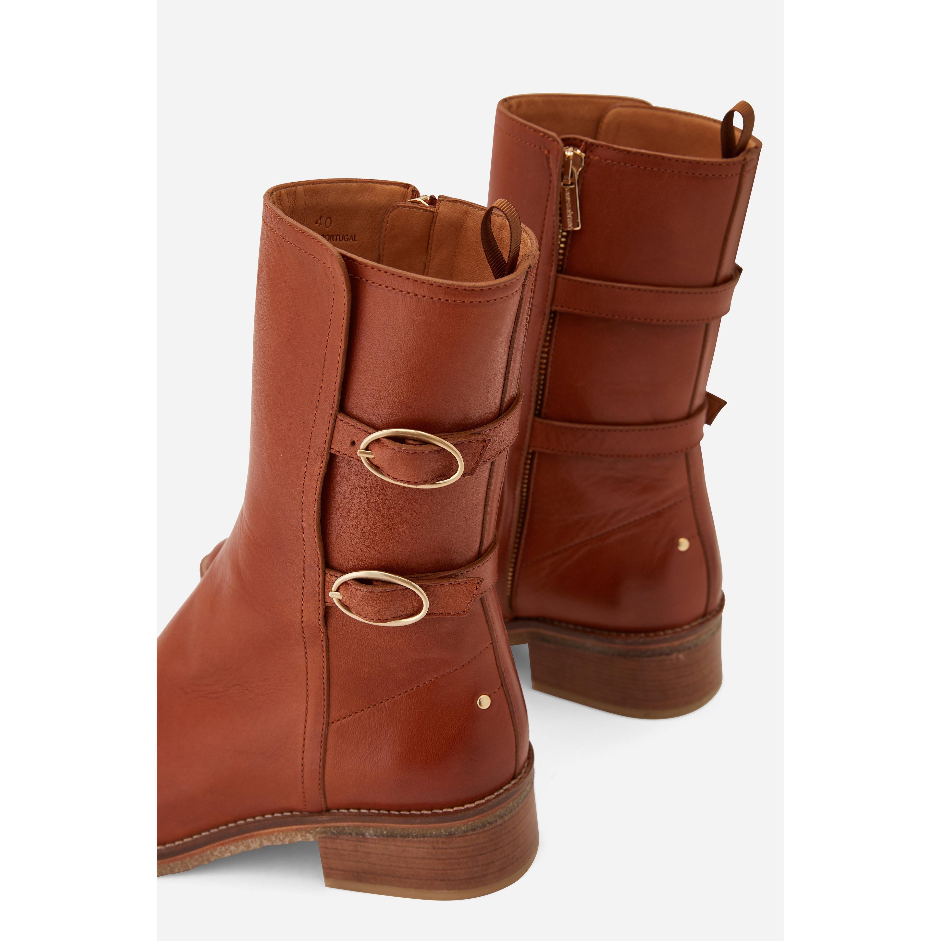Flat Ankle Boots - Caramel