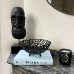 Estatua de rostro negro de madera sobre soporte Mask