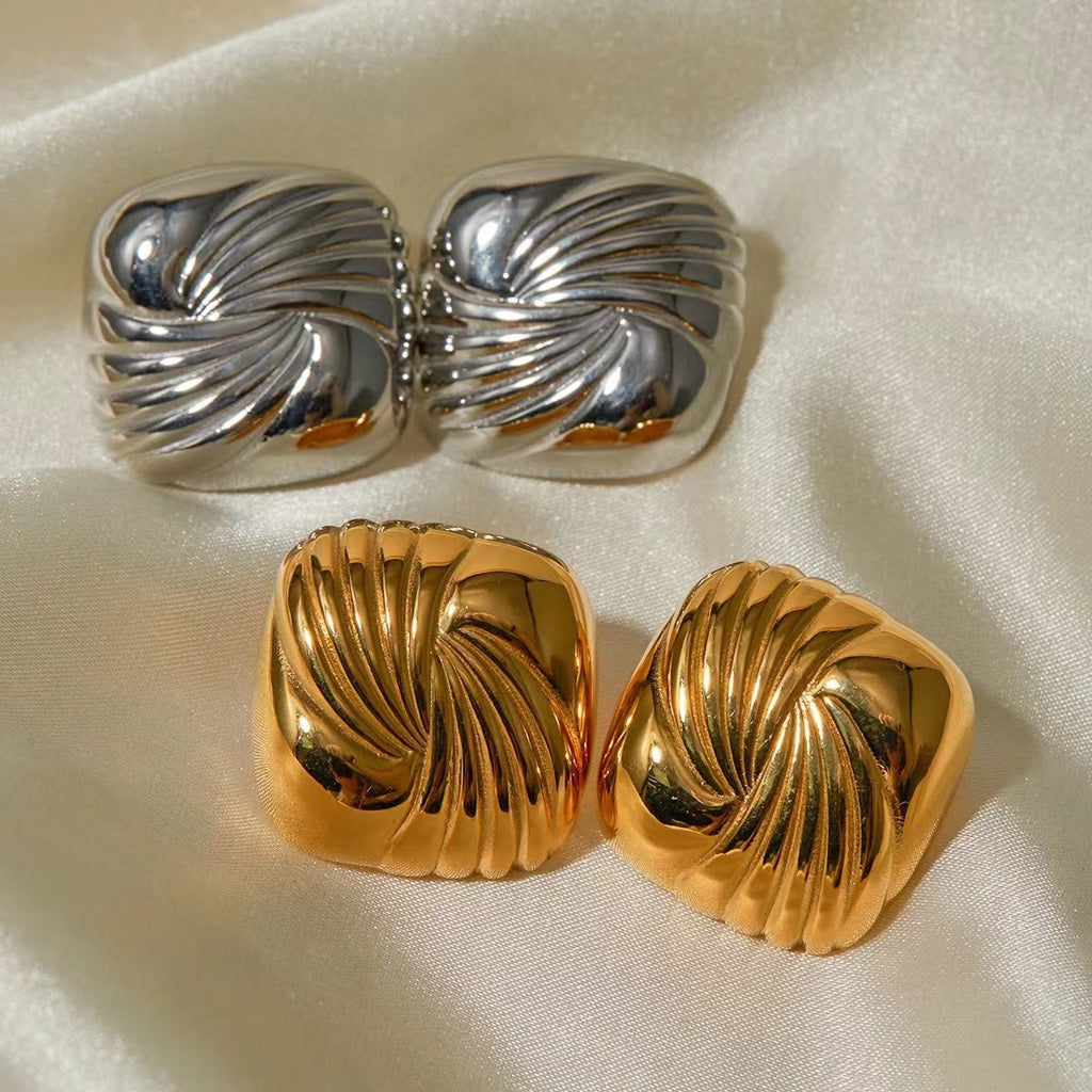 Moon Earrings