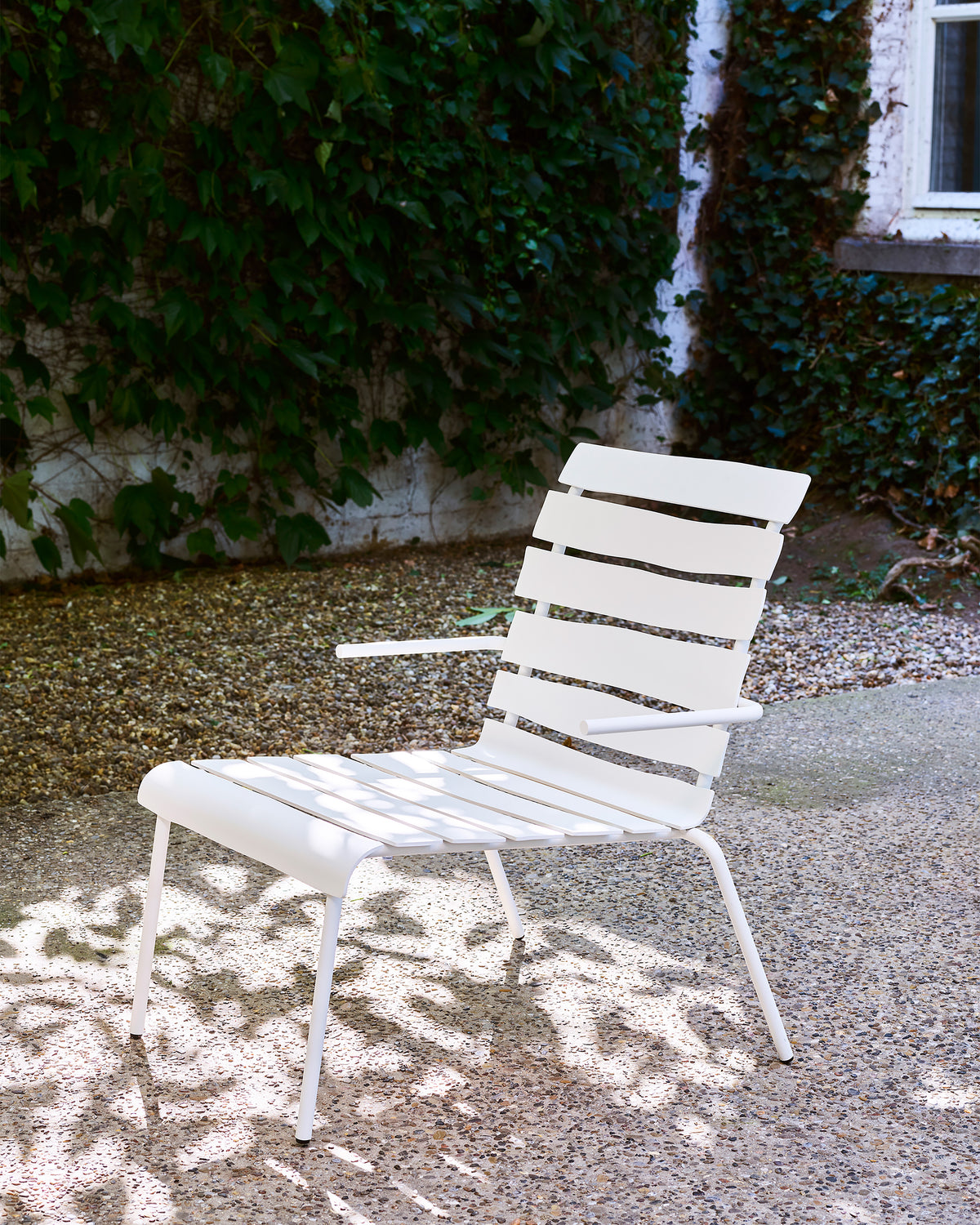 Aligned - Chaise Basse - Aluminium - Blanc