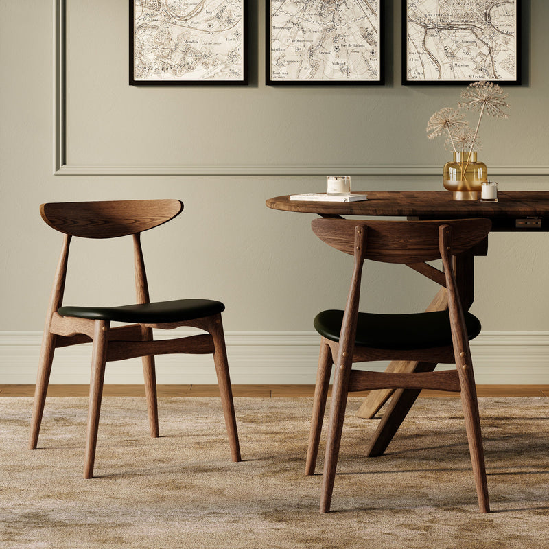 Lot de 2 chaises Josette en cuir synthétique noir et bois d'hévéa