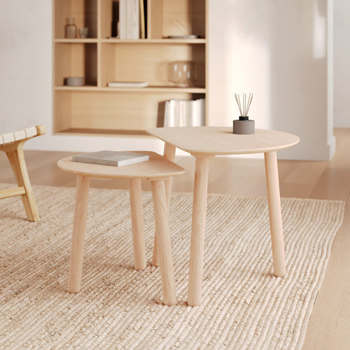 2 tables basses en bois clair de frene montaine