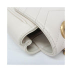 Borsa a spalla Gucci GG Marmont quadrata con patta mini in pelle - Bianco