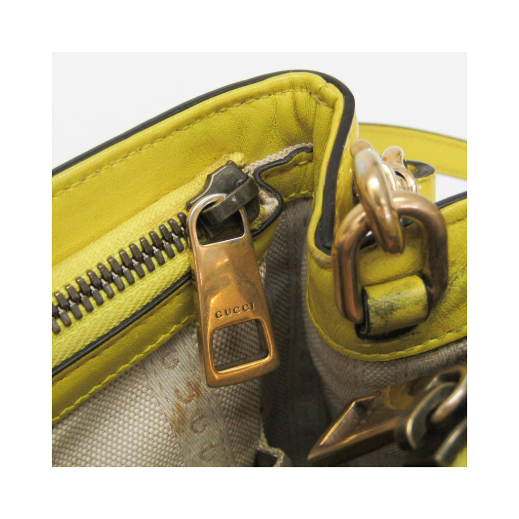 Sac À Main Gucci Bright Bit Convertible Tote Cuir Verni - Jaune