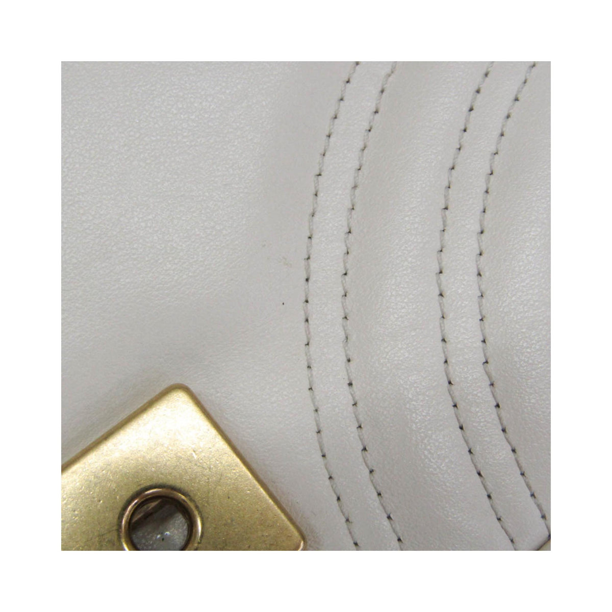 Borsa a spalla Gucci GG Marmont quadrata con patta mini in pelle - Bianco