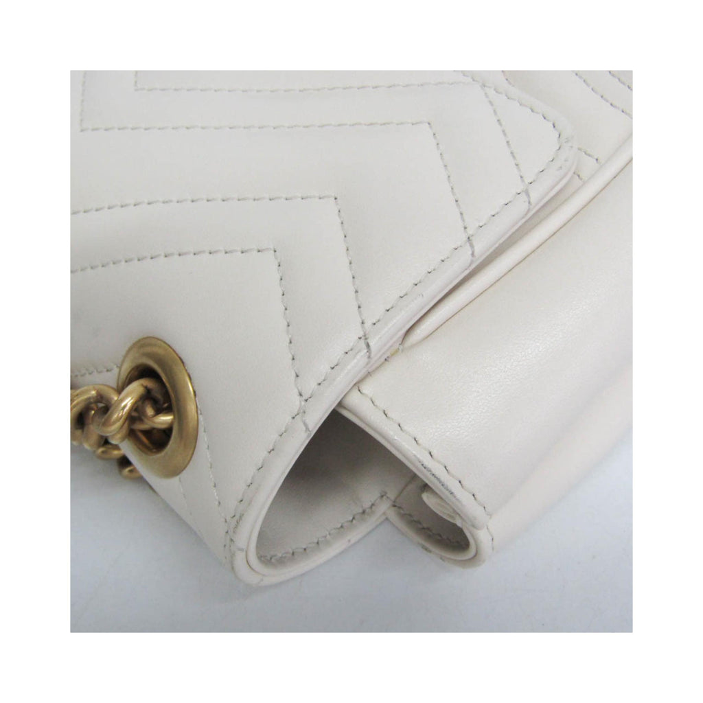 Borsa a spalla Gucci GG Marmont quadrata con patta mini in pelle - Bianco