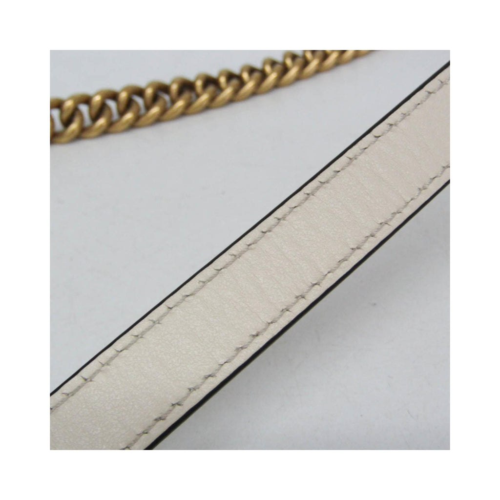 Borsa a spalla Gucci GG Marmont quadrata con patta mini in pelle - Bianco