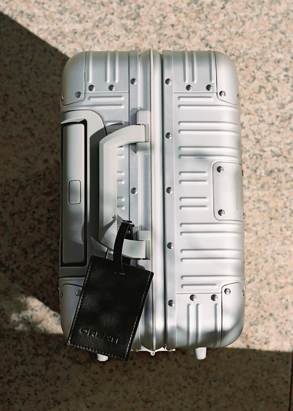 Luggage Aluminium - Maleta Rígida de Aluminio con Cerradura TSA y Ruedas Multidireccionales - Cabina S - Plata