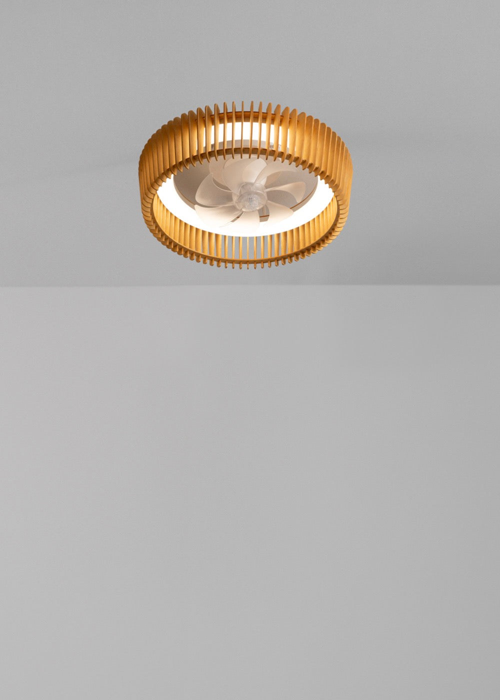 Wind Craft - Ventilateur De Plafond 20W Silencieux Pales Orientables Avec Lumière Led - Blanc/Bois Clair