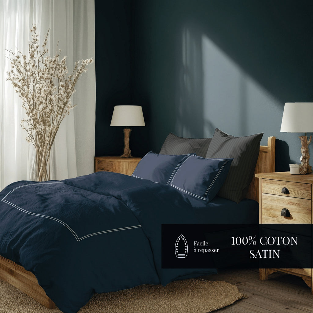 Annecy - Housse De Couette + Taie D'Oreiller - Satin De Coton - Blanc / Bleu Foncé