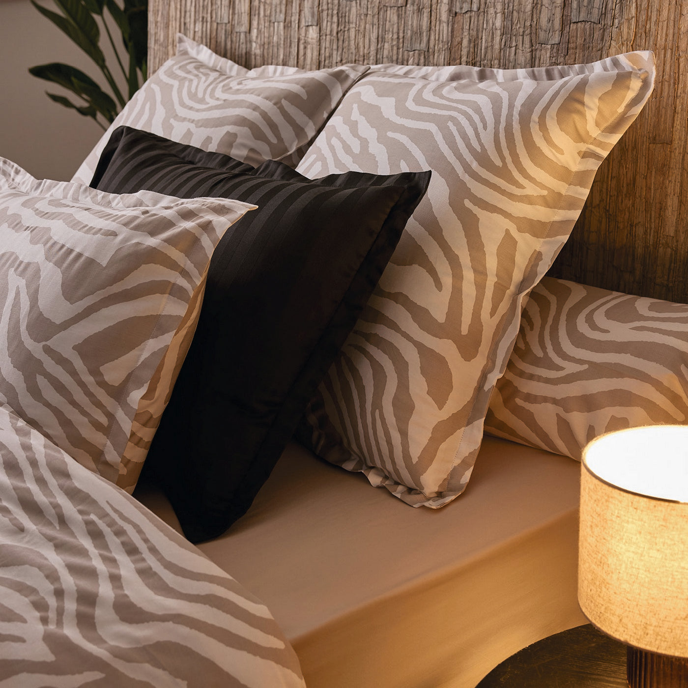 Evasion Zébrée - Housse De Couette + Taie D'Oreiller - Satin De Coton - Taupe