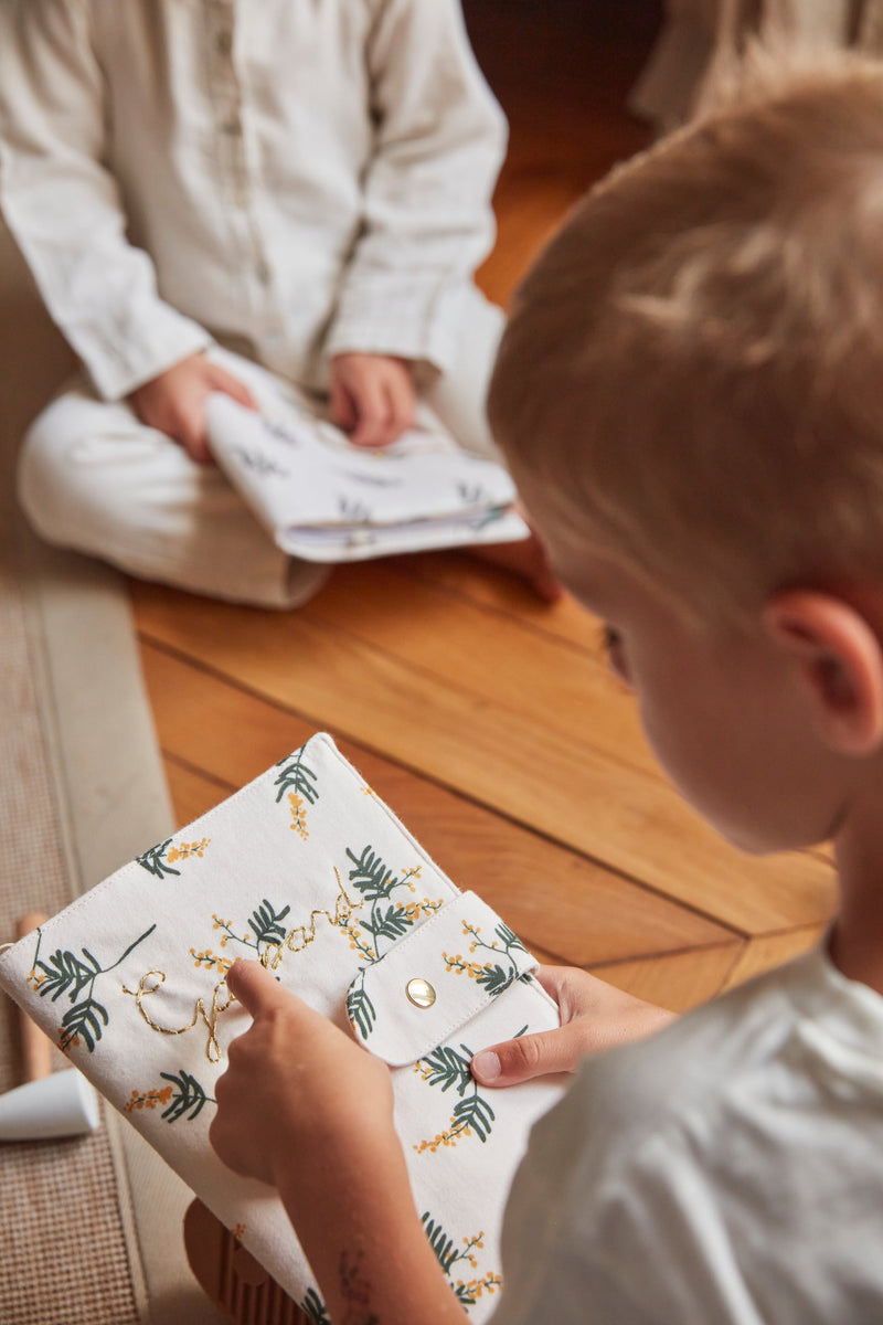 Protège Carnet De Santé Personnalisé - Mimosa