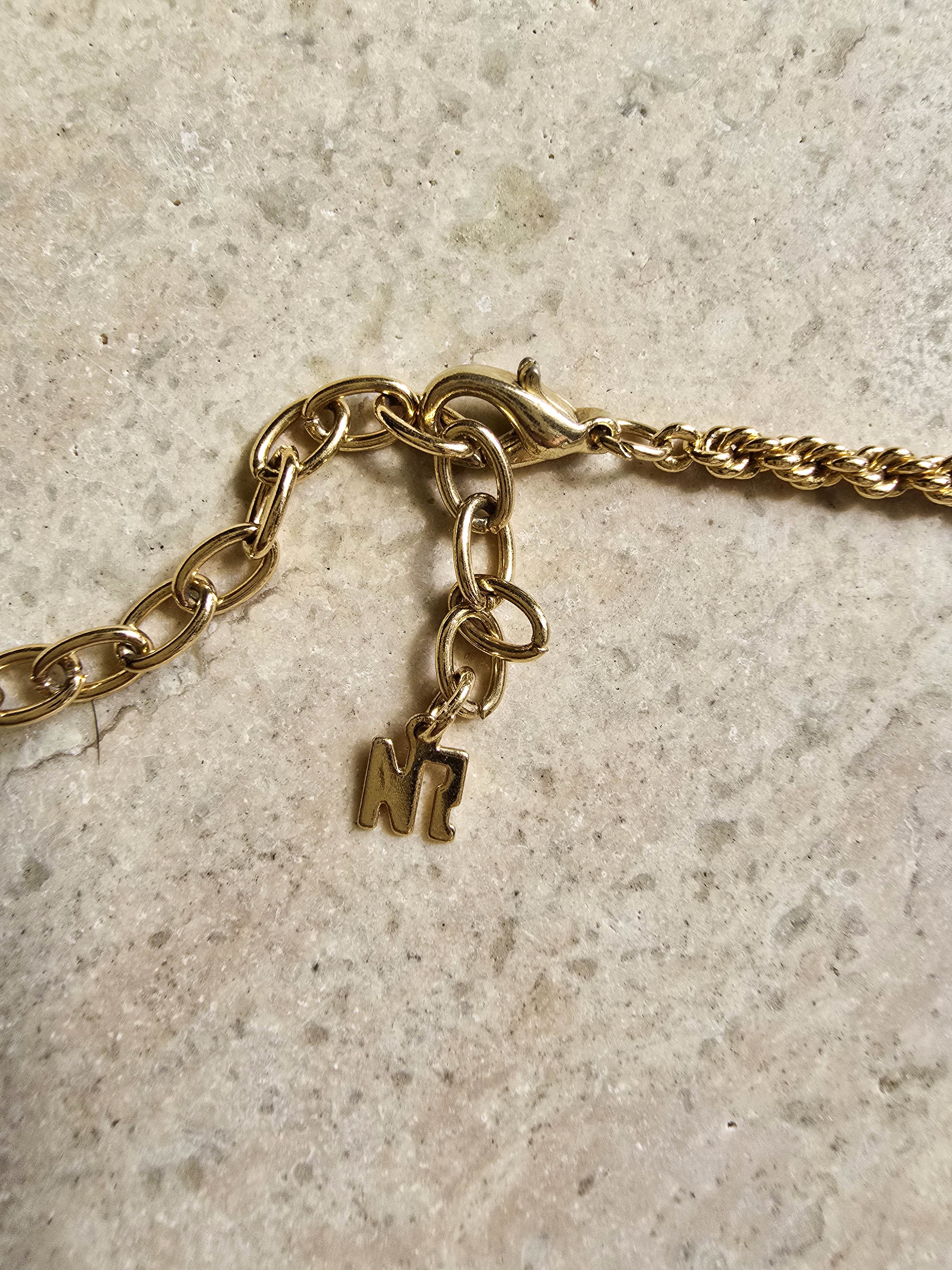 Collar Nina Ricci vintage