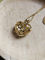 Collier Sautoir Dior Chaine À Bille Cœur Plaqué Or Et Strass Rubis