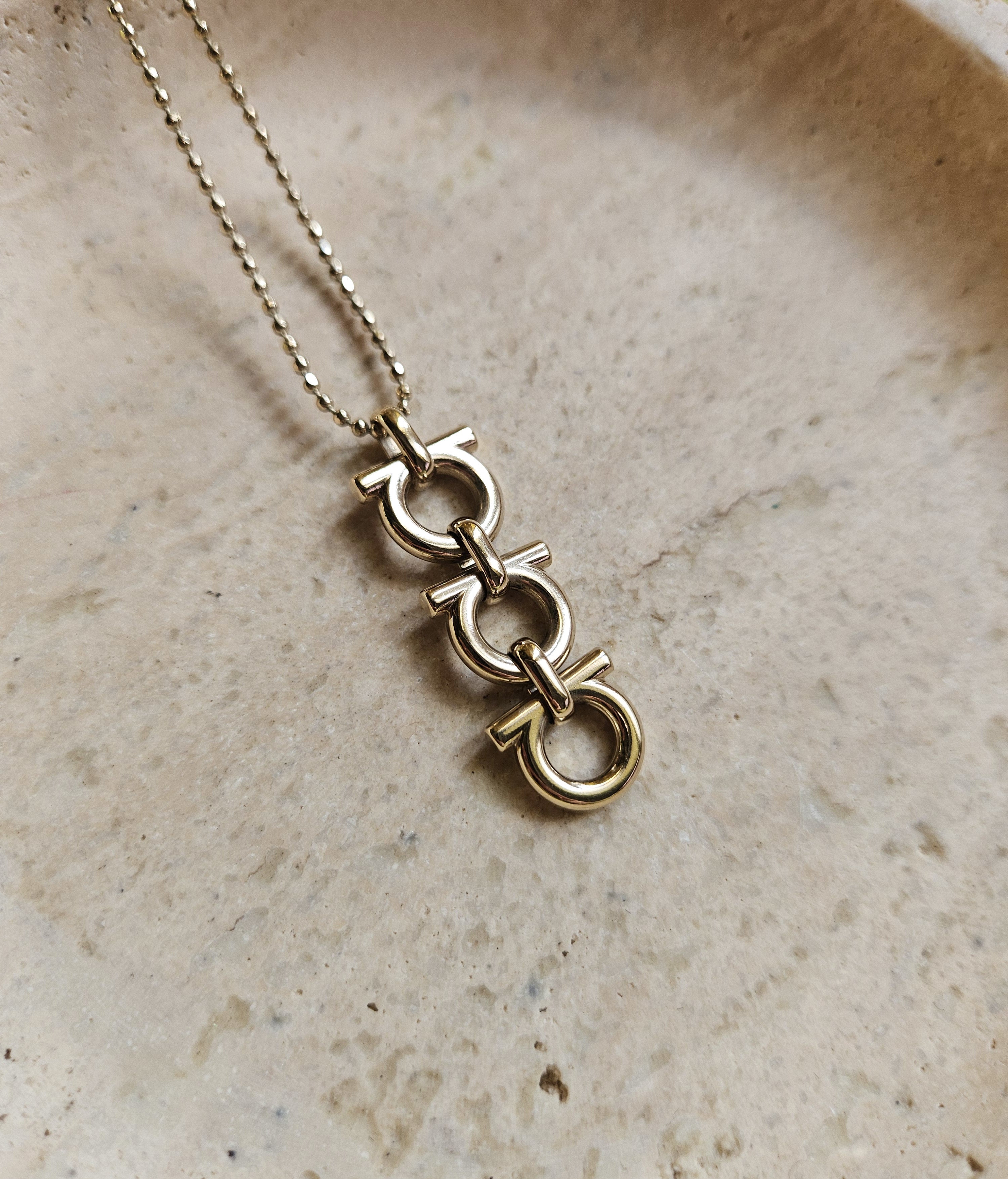 Collier Salvatore Ferragamo Vintage Gancini En Laiton