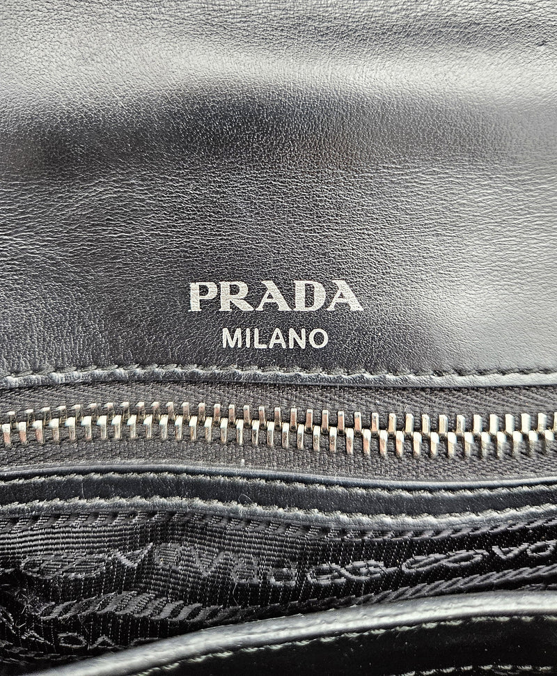 Bolso Prada En Cuero Saffiano Negro