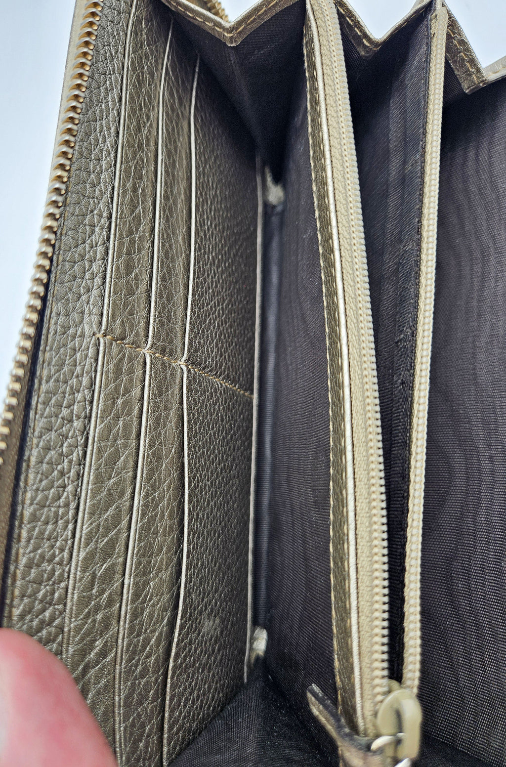 Gucci Gold Grained Leather Bamboo Zippy Wallet