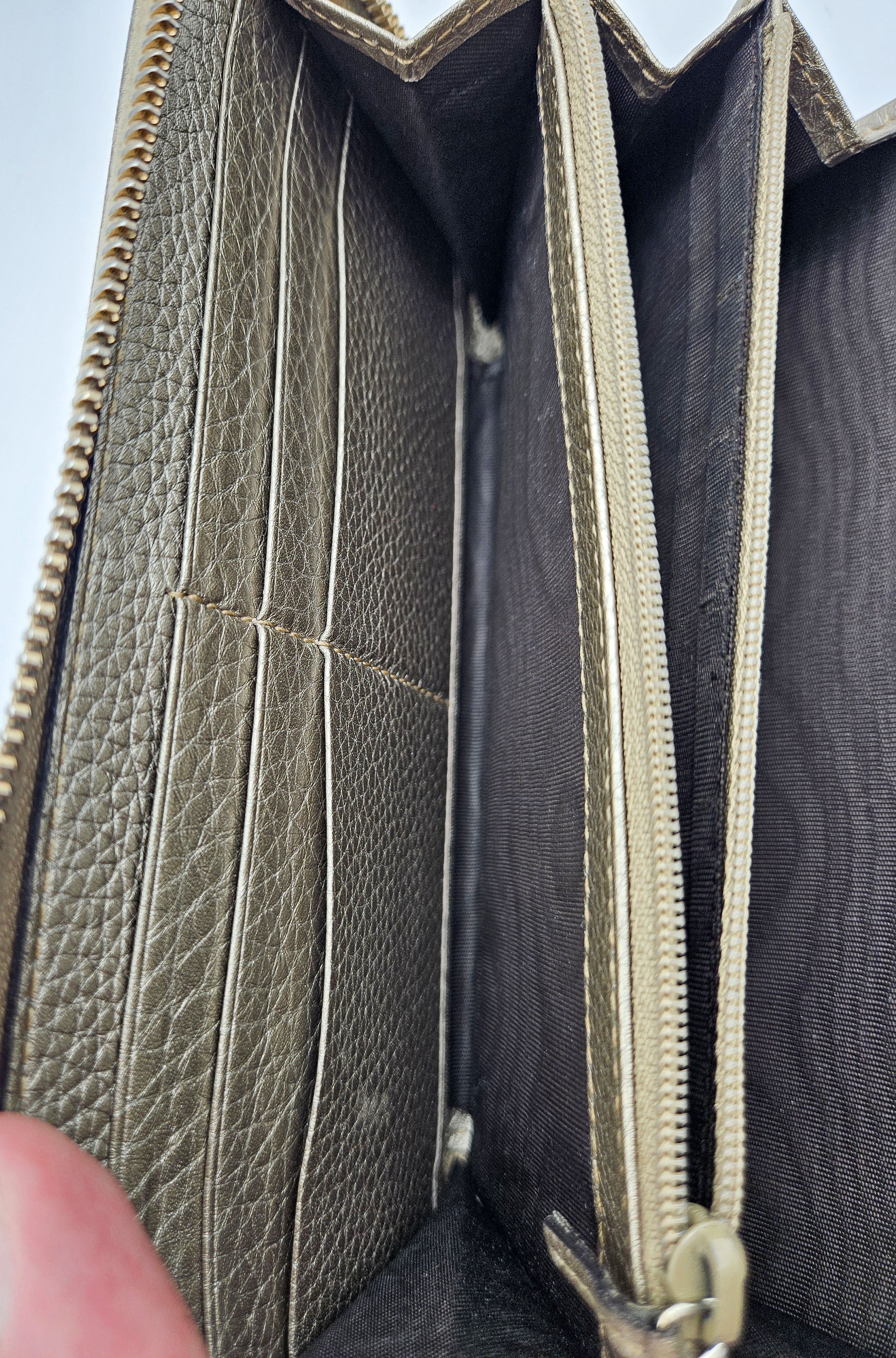 Gucci Gold Grained Leather Bamboo Zippy Wallet