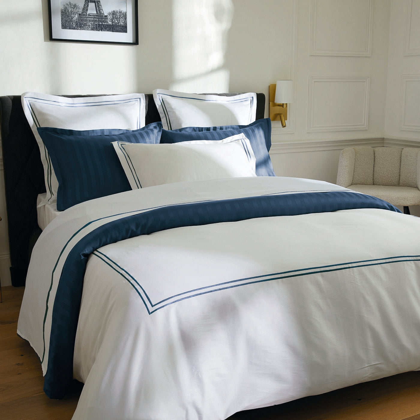 Biarritz - Housse De Couette + 1 Ou 2 Taie(S) D'Oreiller - Satin De Coton - Bleu Fonce / Blanc