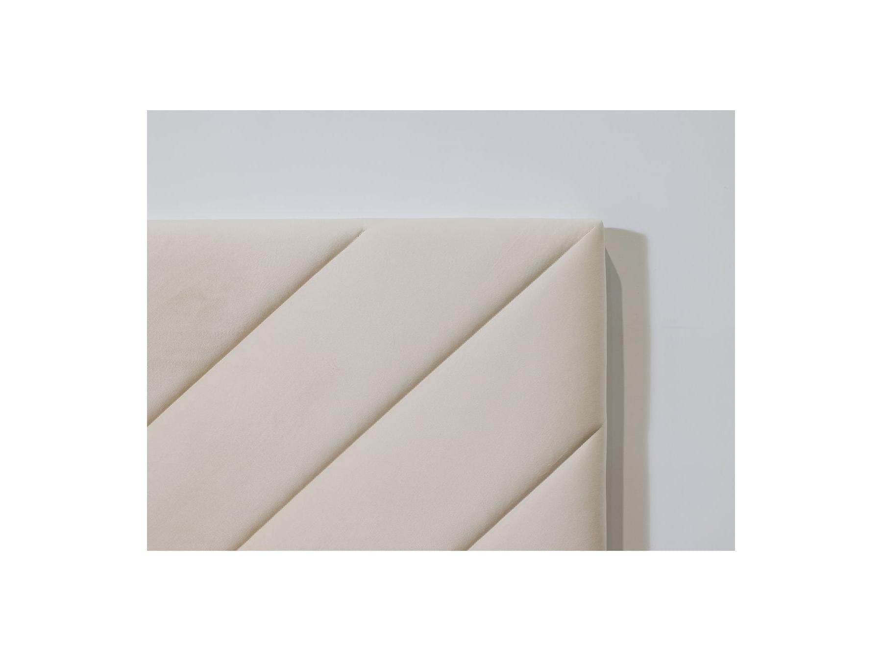 Romane - Cama con lamas macizas - Tejido de terciopelo
