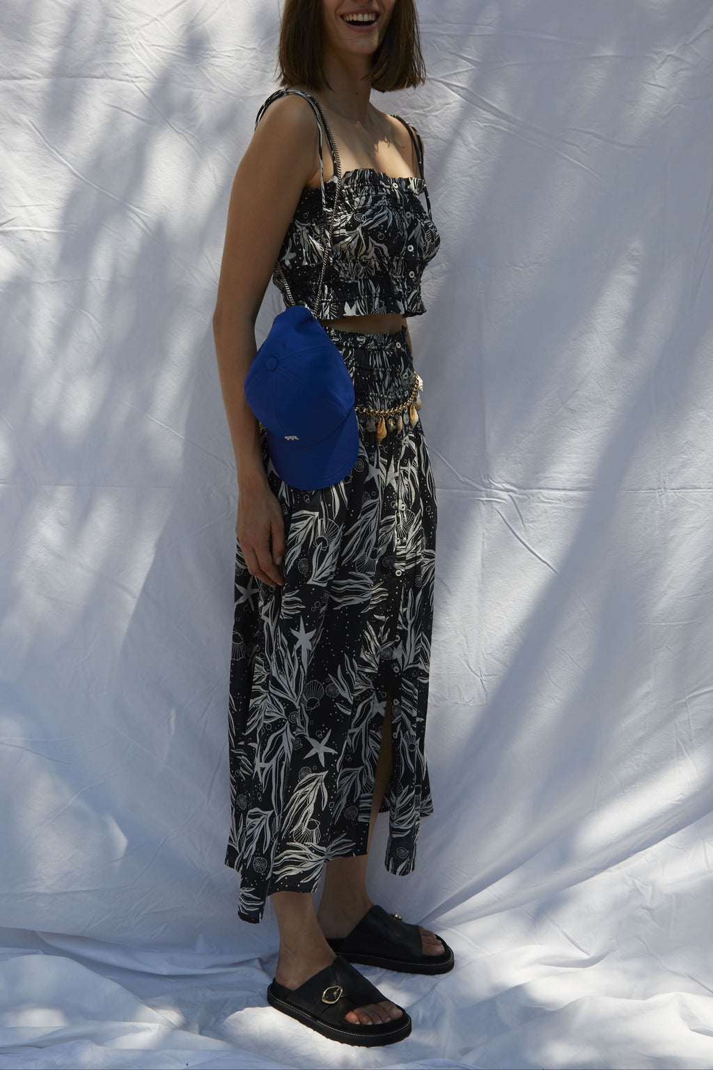 FIRE HOLIDAY CHARCOAL TOP