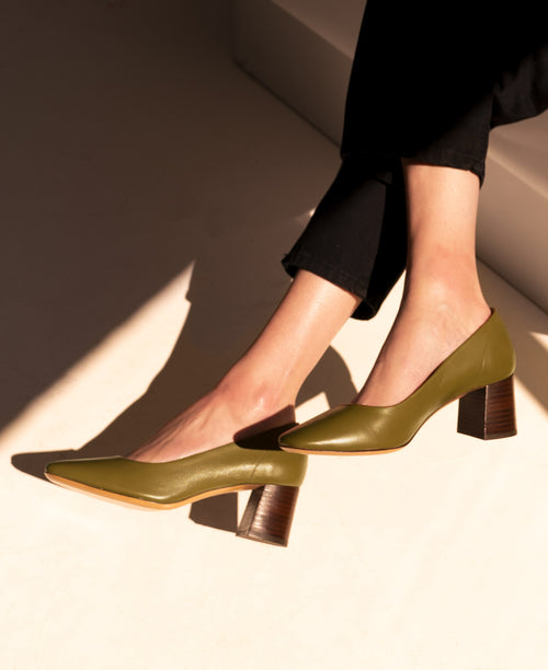 Court shoes N°590 Olive
