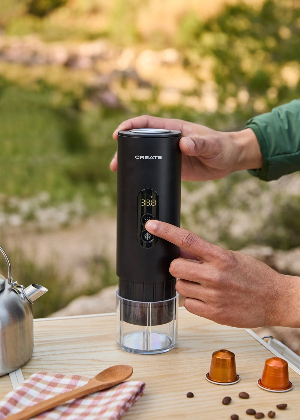 Thera Move - Cafetière Espresso Portable 15 Bars Pour Capsules Et Café Moulu - Avec Mallette De Transport - Noir