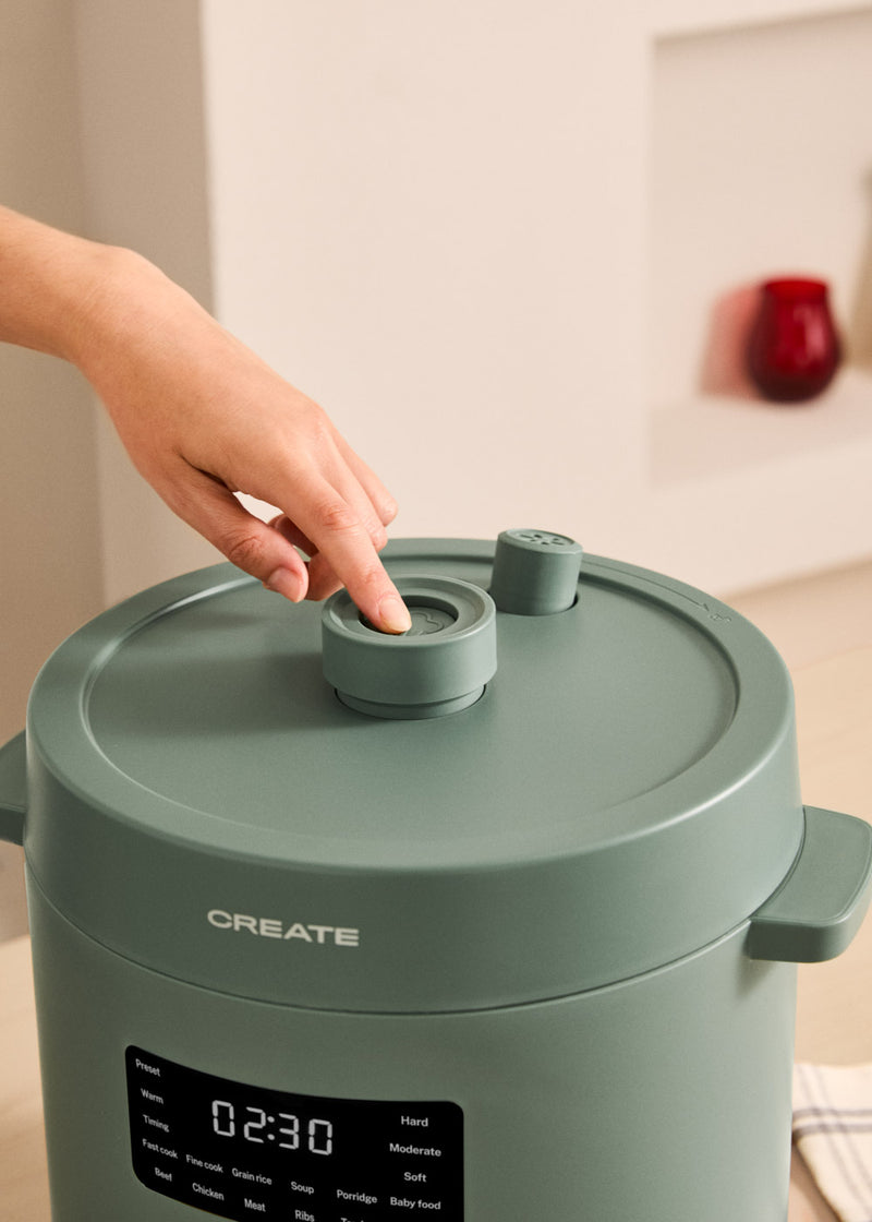 Pressure Cooker Studio - Programmable Multifunctional Electric Pressure Cooker - 6L - Sage Green