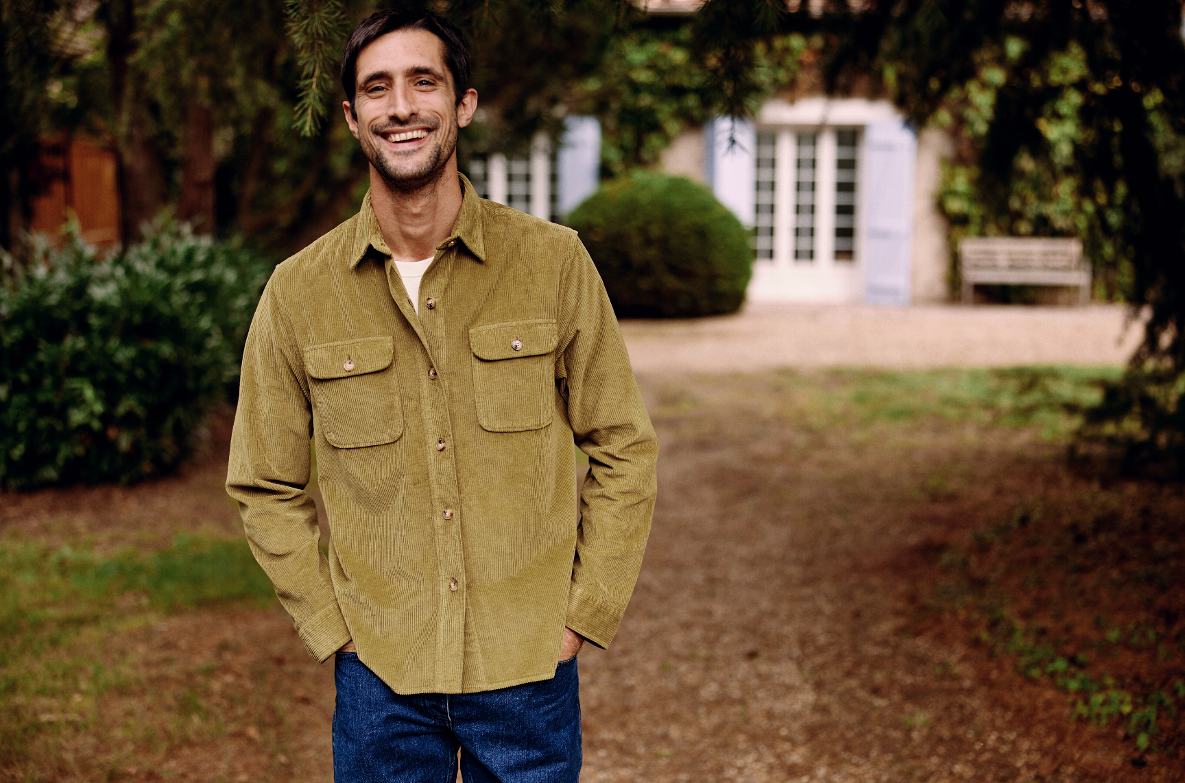 George - La Sobrecamisa de Pana