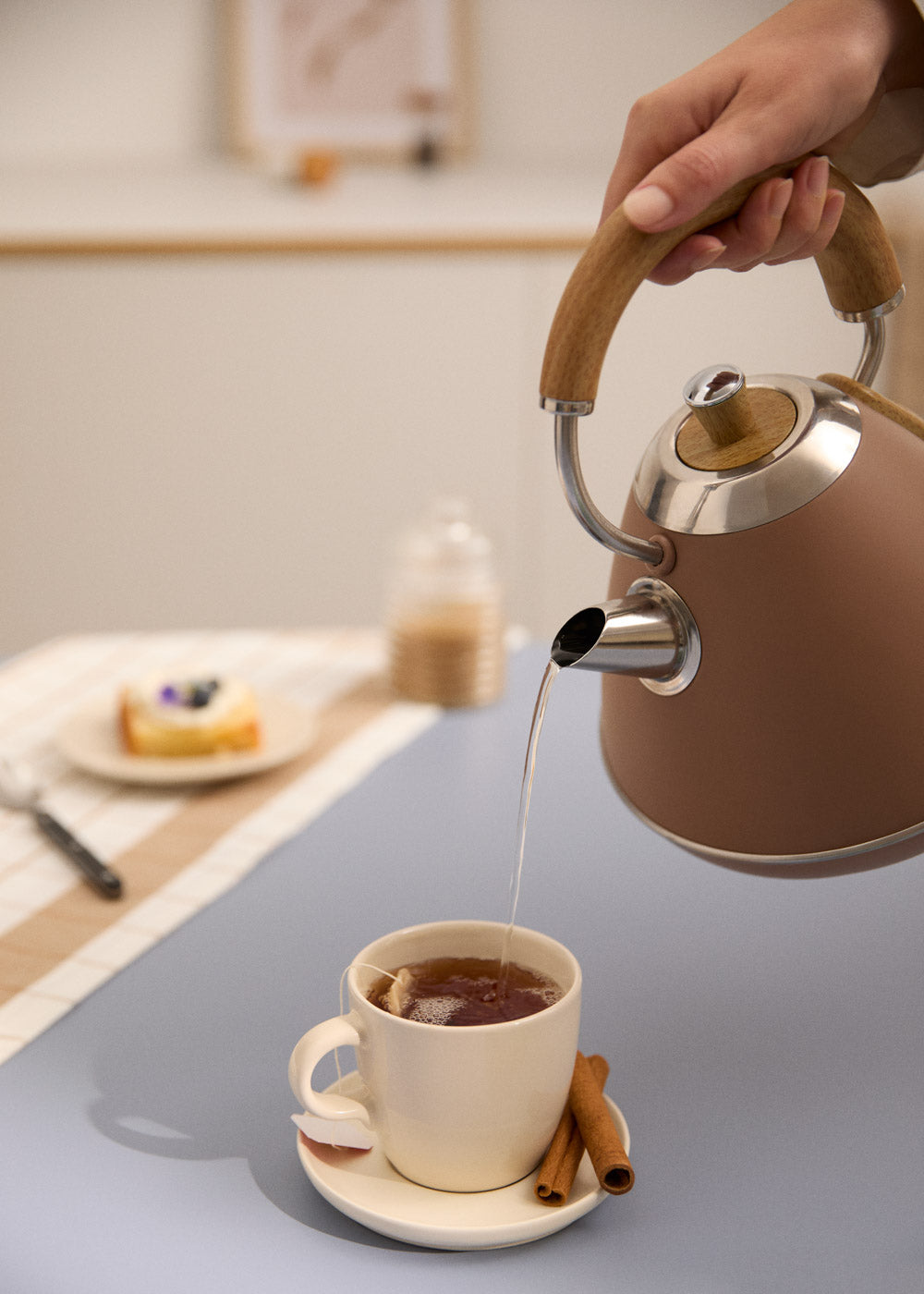 Kettle Retro Pro - Hervidor de Agua Eléctrico 1 L - Moca