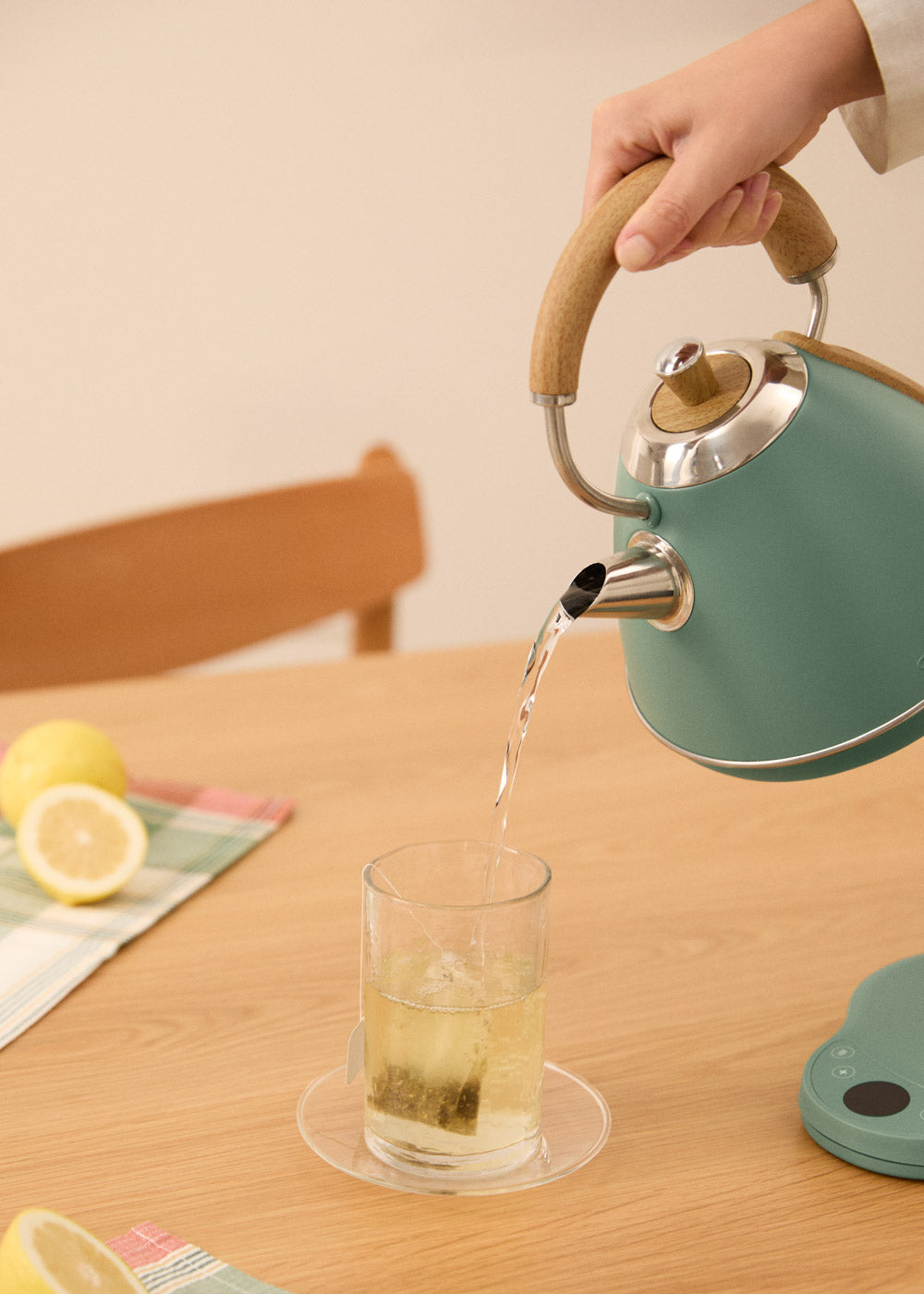 Kettle Retro Pro - Hervidor de agua eléctrico 1 L - Verde salvia