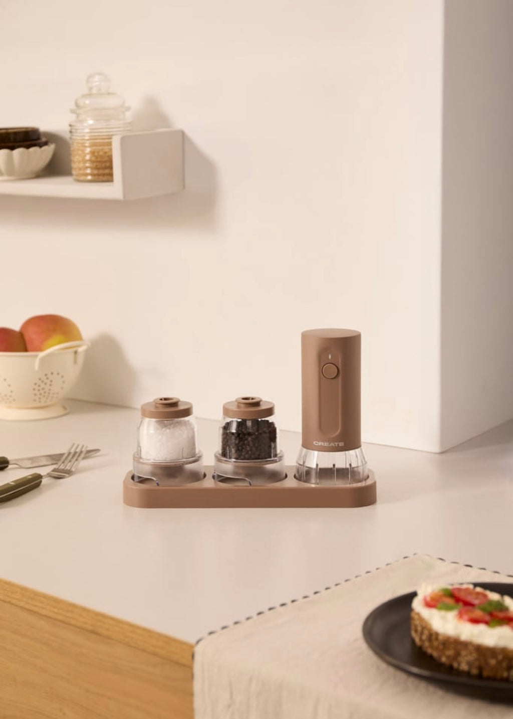 Spice Grinder Studio Pro - Molinillo Eléctrico Para Especias Con Contenedores Intercambiables - Moca