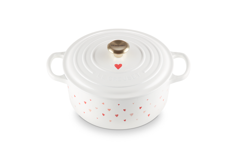 Cocotte Ronde Signature - Fonte Émaillée - 22Cm - Motifs Cœurs - Bouton Doré Clair