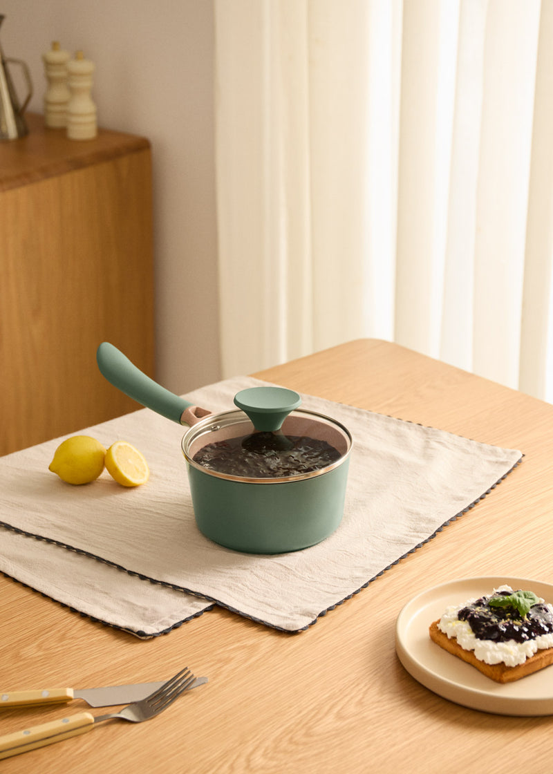 Saucepan Studio - Casserole En Céramique - Vert Sauge