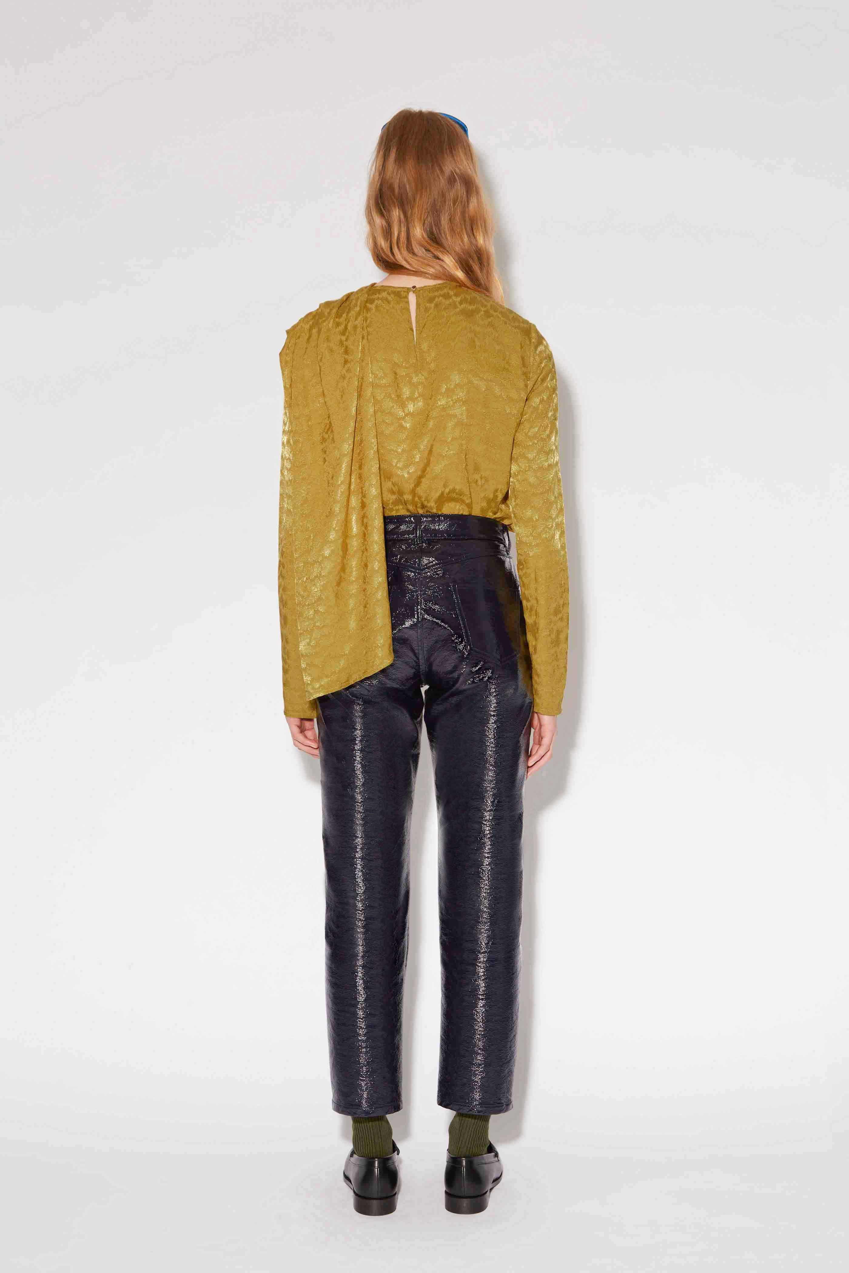 WHITE JACQUARD OLIVE BLOUSE