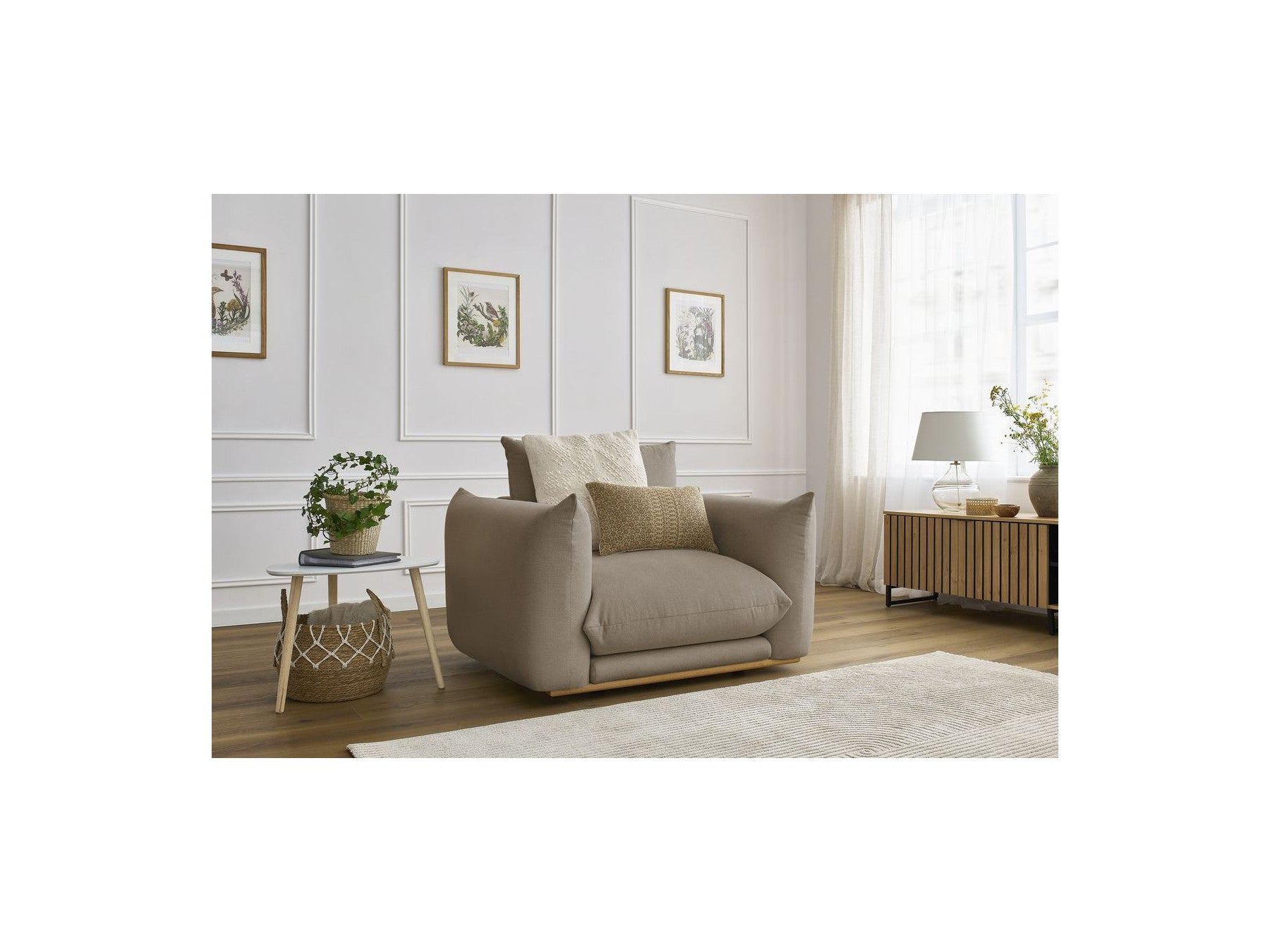 Ernest - Armchair - Smooth Fabric