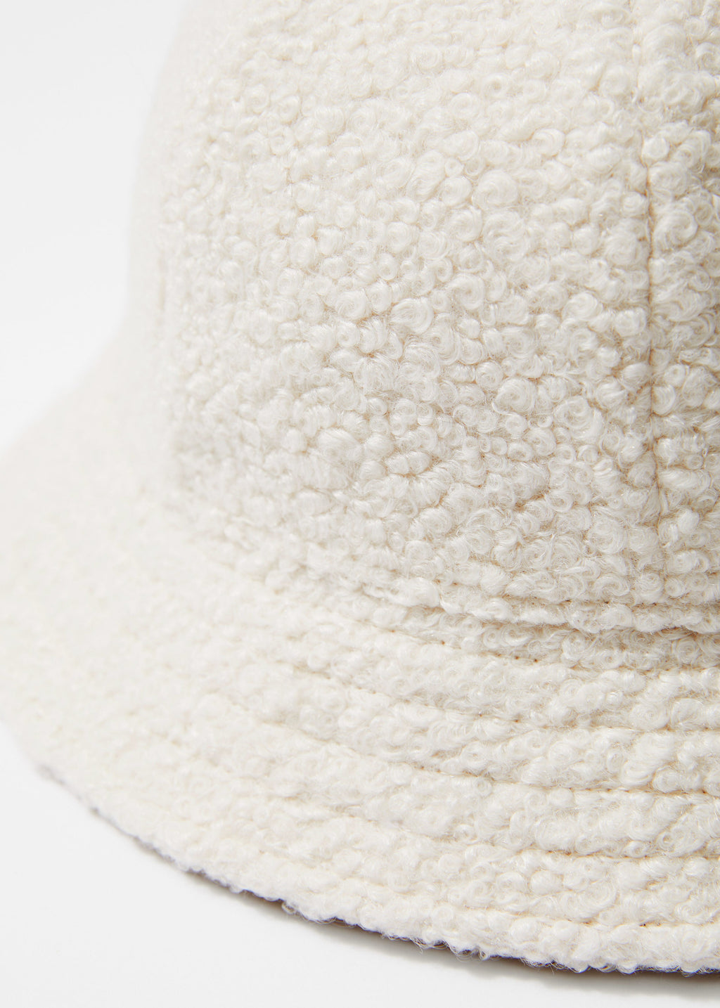 Bob En Bouclette Couleur Noyer - Blanc
